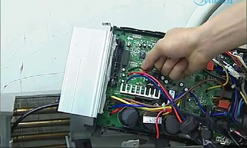 无极美的空调电话是多少